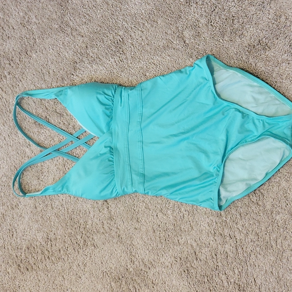 ATHENA ONE PIECE